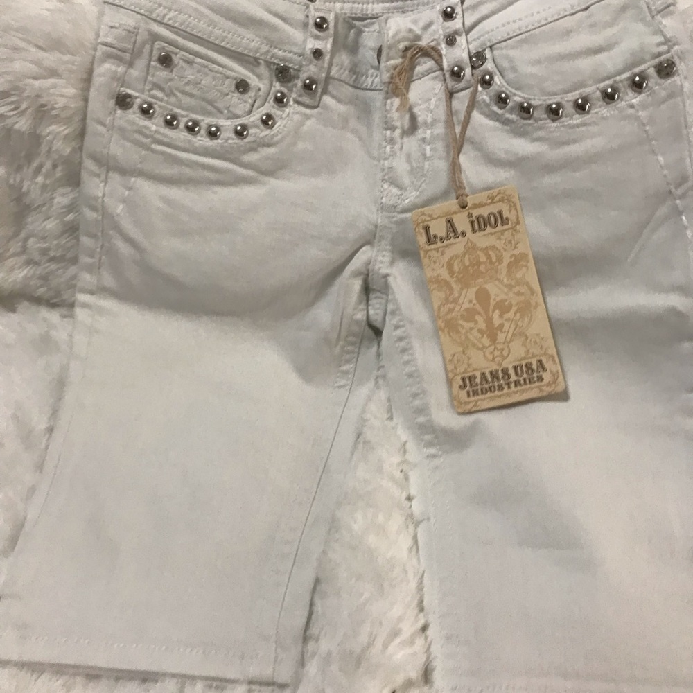 LA IDOL BERMUDA SHORTS NWT 29